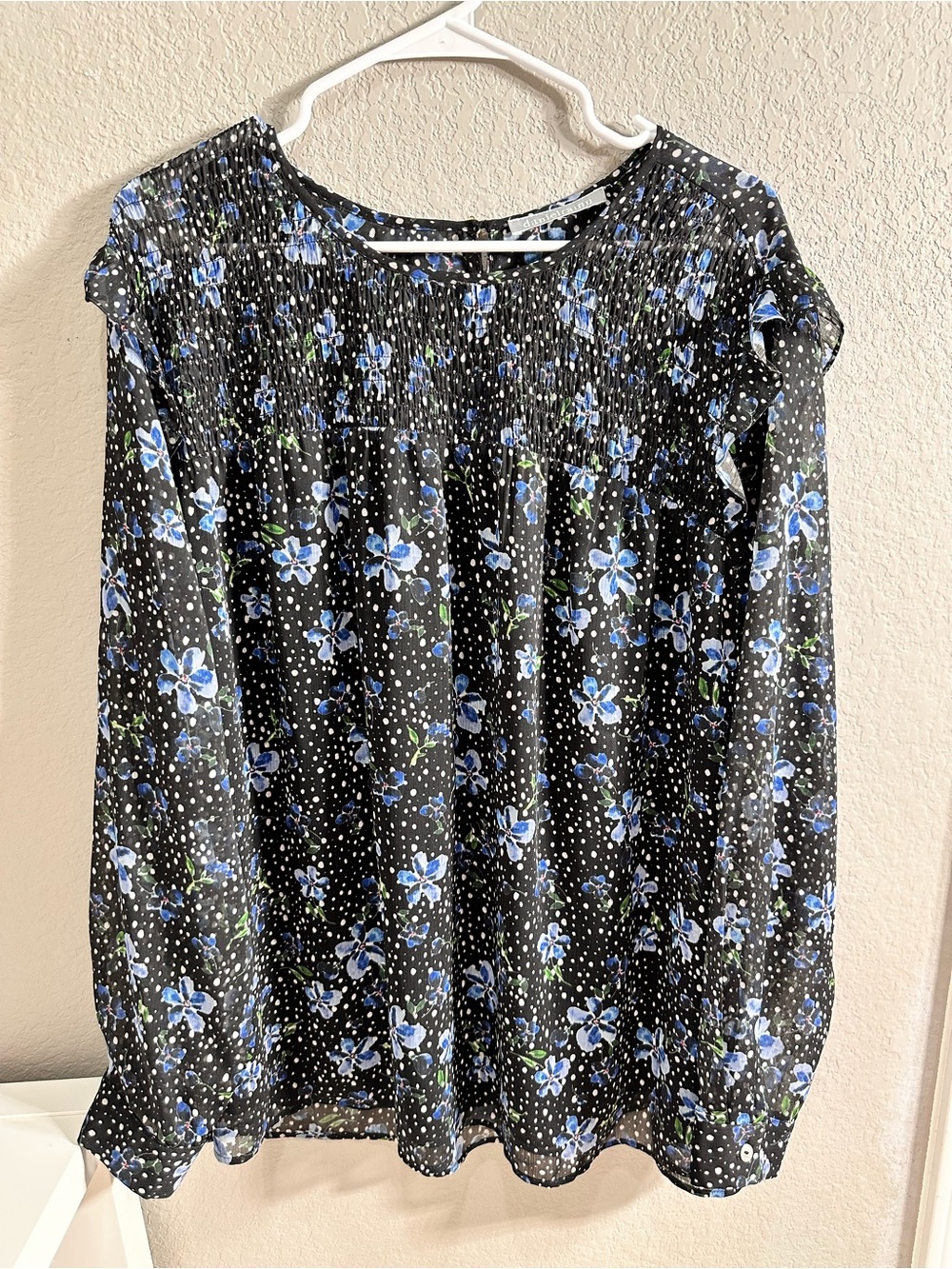 Daniel Rainn Black Blouse with‎ Blue Floral Print 2XL
